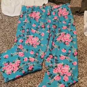 Floral capris